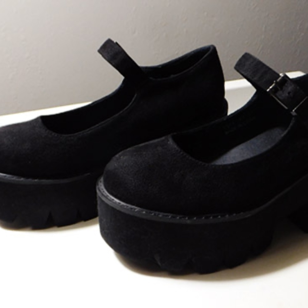 SHEIN  Minimalist Platform Mary Jane Shoes